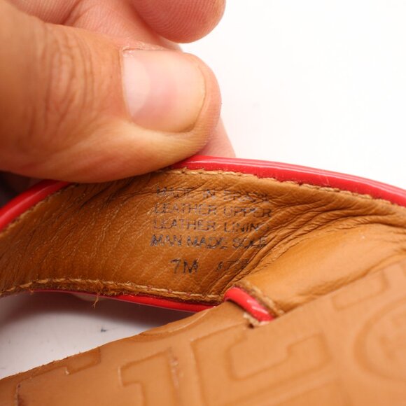 Tory Burch Thora Women's Size 7 M Red Patent Leather Flip Flop Flat Sandals - Picture 3 of 11